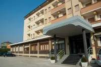 Hotel Touring Hotels in Falconara Marittima