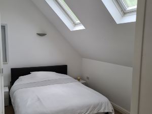 2-Bed Loft Apartment for 5Ppl with Private Parking