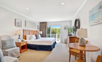 East Hampton House Resort