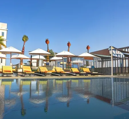 Rotana Corniche