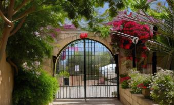 Ta' Bertu Host Family Bed & Breakfast