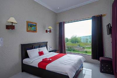 RedDoorz at Jalan Dieng 3 Hotel a Kwadungan Gunung