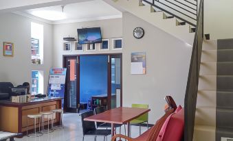 Kartini Guest House Near Alun Alun Probolinggo