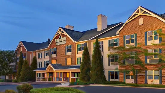 Country Inn & Suites by Radisson, Sycamore, IL