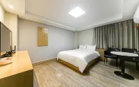 Win Hotel