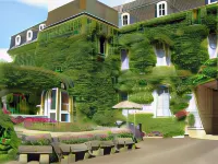 Cit'Hotel Avallon Vauban Отели в г. Маньи