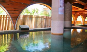 Full Moon Spa