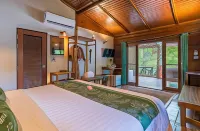Koh Jum Ocean Beach Resort Hoteles en Nuea Khlong