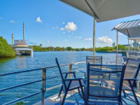 Bonefish Bay Motel Hotels in Marathon