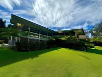 Aloha Junction Bed and Breakfast -Minutes Away from Hawaii Volcanoes National Park Hotels in Volcano