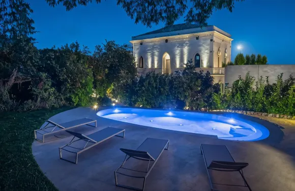 波斯卡里諾別墅