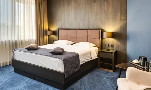 Harten Business & International Hotel