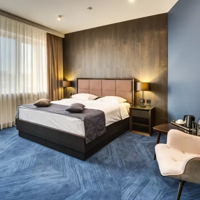 Harten Business & International Hotel