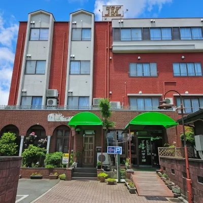 بلازا ان كاواجوتشيكو Hotels near ياماناشي متحف الأحجار الكريمة