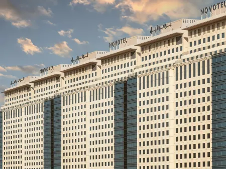 Novotel Makkah Thakher City Отели рядом с достопримечательностью «Абрадж аль-Бейт»