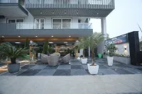 Sky Suites Hotels in Gurugram