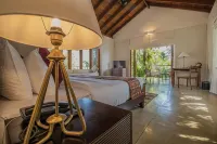 Kings Pavilion Luxury Hotel - Jacuzzi