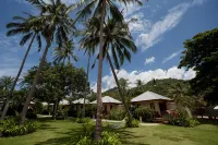 โรงแรมพร้อมสุขบุรี - บ้านพักหลังเล็ก