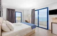 RAFFAELLO BEACH - Parvekkeita