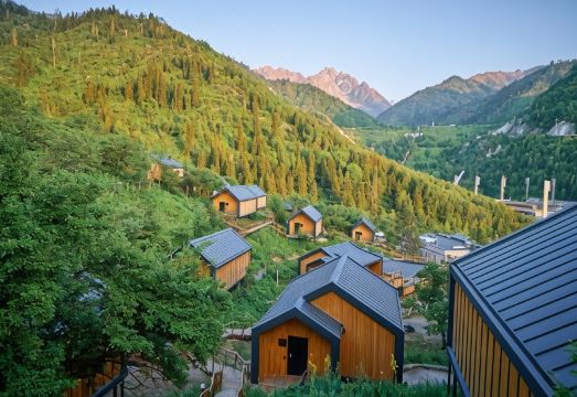 Qazaq Auyl Eco Hotel 전경