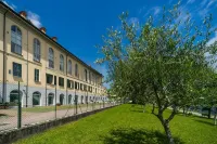 BlueLake Inn Hotels in Cisano Bergamasco