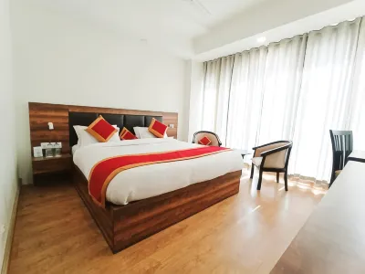 Clarks Inn Express, Jammu Hotel dekat BIG BUCKET