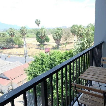 C Cha-Am Hotel