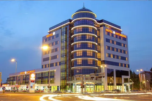 Hotel Antunovic Zagreb - Swimmingpools