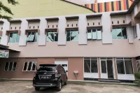 RedDoorz Syariah @ Jalan Ir Haji Juanda Jambi