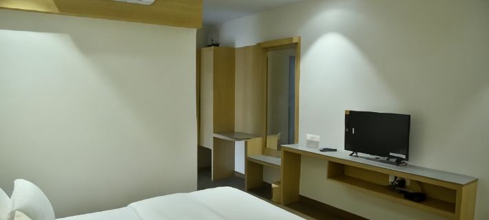 Sagar Sawali Grand Hotels in Ratnagiri