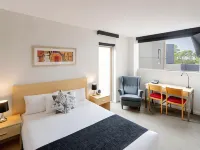 Mantra Castle Hill Sydney Hotels in Middle Dural