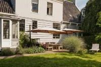 Inn on the Lake Hotel a Katwoude