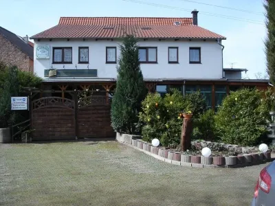 Pension zum Schwanenteich Hotels in Süplingen