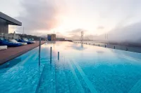 OAND:F HOTEL - Pools