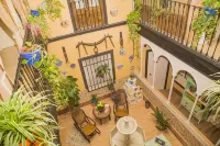 Pension Internacional Hotels near 阿尔代