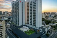 Aloft Santo Domingo Piantini Hotel a 