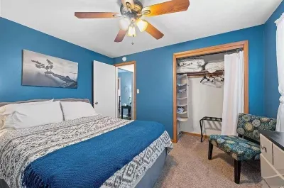 Cozy Duplex near K-State K-스테이트 가든스 파운탱 주변 호텔