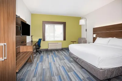 Holiday Inn Express Kansas City - at the Legends Hotels in Kansas City