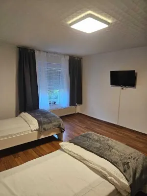 3-zimmer-wohnung mit Voll Ausgestatteter Küche, Zentral Gelegen, Nahe Bahnhof Hotels in der Nähe von Beckumer Zement-Museum