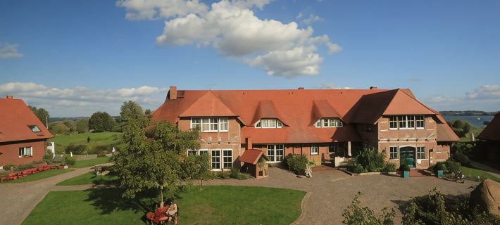 Flair Seehotel Zielow Отели в г. Мюриц
