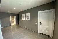The Code Residence Hoteles en Salmiya
