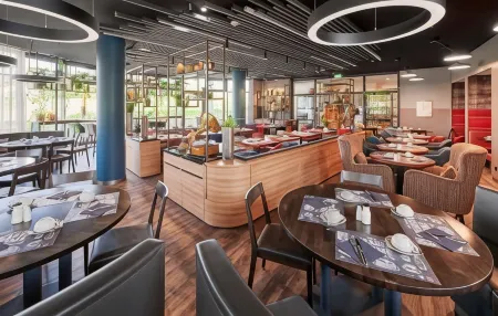 Maseven Stuttgart SI Centrum Ehem SI-Suites Отели в г. Штутгарт