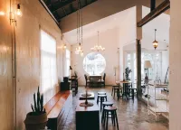 Khemjit Cafe' and Bed