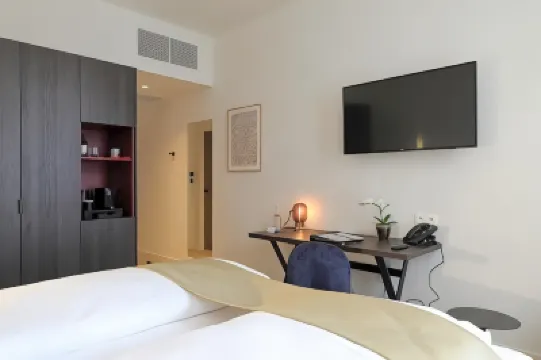 Corsendonk Turnova Hotels in 