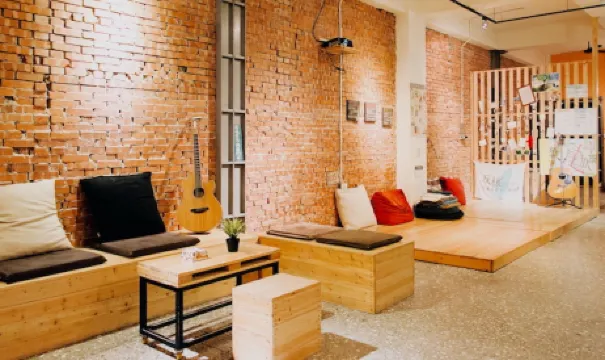 เลน 62 โฮสเทล