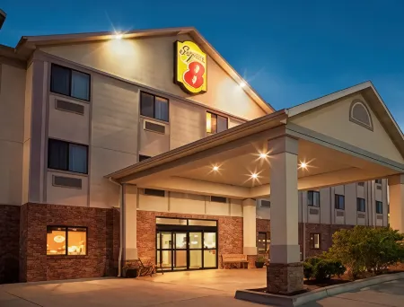 Super 8 by Wyndham Perryville Отели в г. Perry County