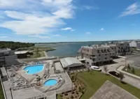 Wellington Resort - Rooftop Pools