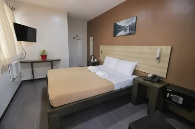 Ialodge Hotels near Robinsons Place Ormoc