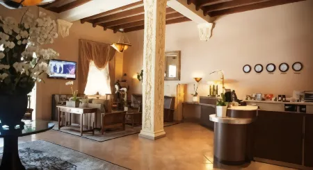 Hotel Carmel Santa Monica Отели рядом с достопримечательностью «Museum of Flying»