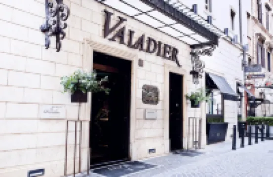 法拉迪爾酒店 鄰近Conservatorio Santa Cecilia的酒店